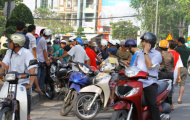 Giá vé chợ đen trận ĐTLA-HAGL tăng hơn 10 lần