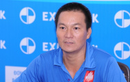 HLV Ngô Quang Sang bị móc điện thoại vẫn vui