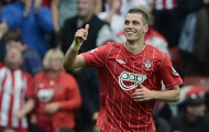 Neville muốn Man United mua Schneiderlin