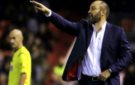 Valencia gia hạn hợp đồng với HLV Nuno Santo