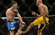 Quá sung, huyền thoại UFC đấm gục… bạn tập