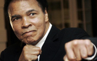 Huyền thoại Muhammad Ali phải nhập viện lần 2