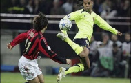 Video: Ronaldinho làm bẽ mặt các ngôi sao bóng đá