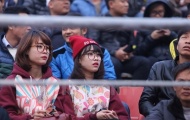 Fan nữ xinh đẹp 'hâm nóng' trận Hải Phòng-Hoàng Anh Gia Lai