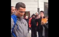Ronaldo khiến CĐV Real 'chết đứng' giữa phố