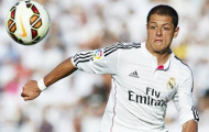 Van Gaal 'cầu cứu' chân sút bị ruồng bỏ Chicharito