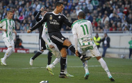 Ronaldo xin lỗi vì đánh nguội cầu thủ đội bạn