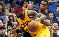 James vượt mặt Wiggins, Cleveland có được trận thắng thứ 10 liên tiếp