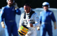 Hamilton đòi ký hợp đồng trị giá 90 triệu đôla với Mercedes