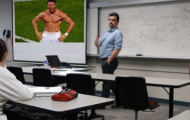 Điểm tin hậu trường 04/02: Đại học Canada mở chuyên ngành nghiên cứu Ronaldo