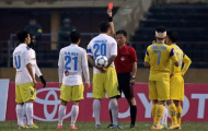 HLV Phan Thanh Hùng phàn nàn về công tác trọng tài