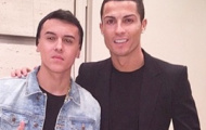 Ronaldo hát hò mừng sinh nhật tuổi 30 sau thảm bại