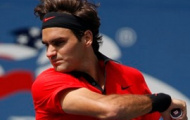 Video: Cúi đầu trước cú tweener 'bá đạo' của Federer