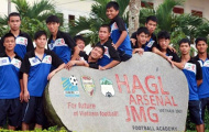 Phía sau học viện bóng đá