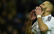 Karim Benzema bất ngờ 'đụng chạm' Cristiano Ronaldo