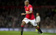 M.U sắp giữ chân Ashley Young