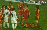 Video: Màn xấu chơi có 1-0-2 của các cầu thủ nữ Trung Quốc