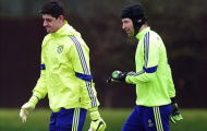 Dung hòa Courtois và Cech, Mou được Terry nể phục