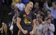 Các thiện xạ của Warriors dễ dàng bắn hạ Spurs