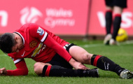 Manchester United: Đã thua...còn dính họa?