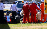Fernando Alonso gặp nạn trên đường đua thử, phải nhập viện