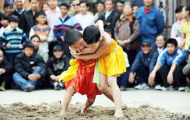 Mai Động rộn ràng mở hội vật