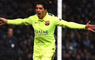 Messi đá hỏng penalty, Suarez ngầm trách móc