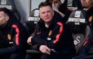 Neville: 'Man Utd không được sa thải Van Gaal kể cả trượt Top 4'