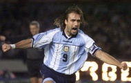 Video: Những pha nã đại bác kinh điển của Gabriel Batistuta