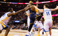 Các chiến binh Golden State bất lực trong việc ngăn cản 'Vua' James