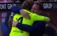 Pha ăn mừng “khác thường” của Rakitic với Ter Stegen