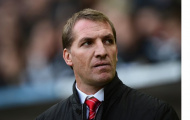 HLV Liverpool đã quá quen với tin đồn sắp bị sa thải