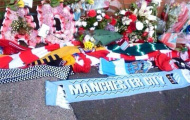 Fan Man City tại Việt Nam thể hiện tình đoàn kết với... Liverpool