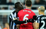 CHÍNH THỨC: Jonny Evans bị treo giò 6 trận, Cisse 7 trận