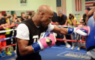 Cảnh báo Pacquiao, Mayweather vừa K.O bạn tập