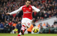 Santi Cazorla: Từ hộ công đến... hộ vệ