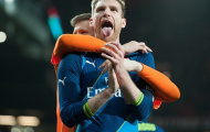 Tương lai Per Mertesacker lâm nguy