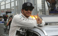 Lewis Hamilton sướng rơn người khi giành pole trên đất Úc