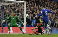 Fraser Forster rất vui vì chặn đứng nhiều cú sút của Chelsea