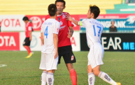Nhổ nước bọt vào đối thủ, trung vệ V.League bị phạt nặng