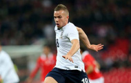 Cleverley đừng là cái bóng của Paul Scholes!