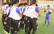HLV Kiatisak: 'Tôi không biết gì về Công Phượng'