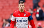 Góc nhìn: Đã đến lúc Gabriel Paulista lấy chỗ của Mertesacker?