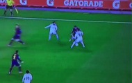 Học đòi xâu kim như Messi, Ronaldo bẽ mặt với NHM
