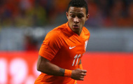 Cựu tiền đạo của M.U ân cần chỉ bảo Depay