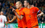 Vắng Van Persie, Robben, HLV Hiddink thừa nhận gặp khó