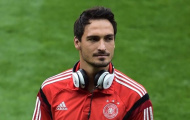 Nghĩa cử đầy tình người của Mats Hummels