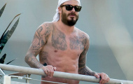 Becks phải cạo rậu mới được vợ hôn