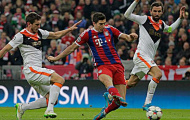 Lewandowski bất ngờ quay sang đá đểu 'long-ball-Dortmund'