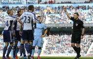 Liên tiếp đuổi nhầm người, trọng tài Premier League bị bêu riếu